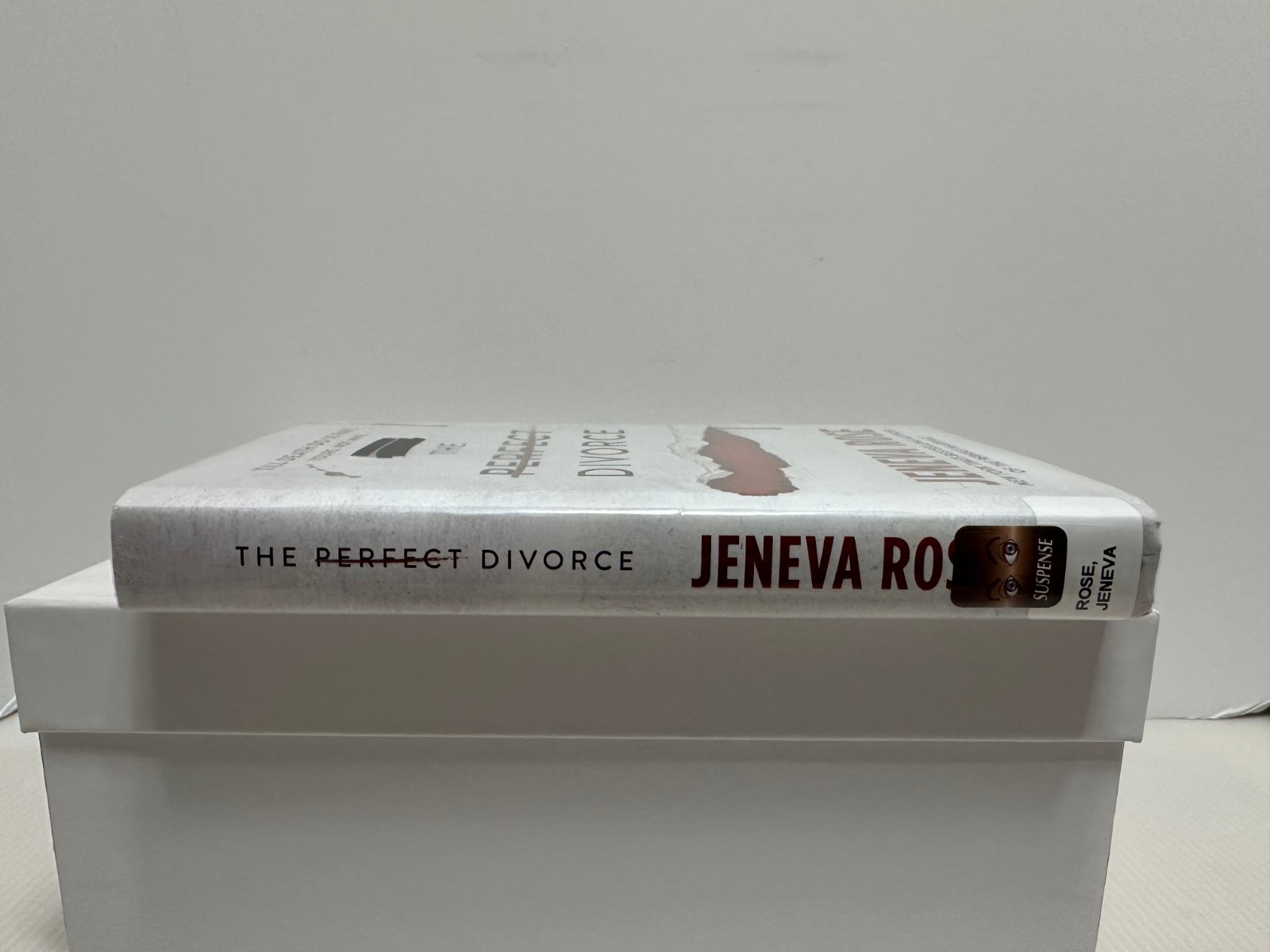 Jeneva Rose The Perfect Divorce Hardcover Thriller Fiction Novel, English