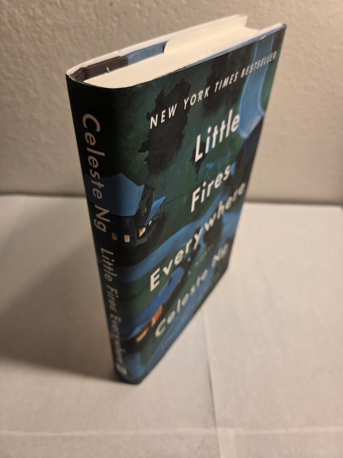 ​Little Fires Everywhere – Celeste Ng (Hardcover, 2017) Very Good
