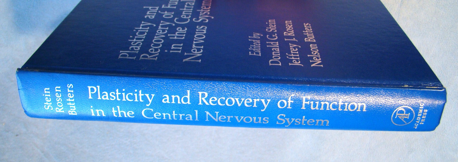 Plasticity And Recovery Of Function In The Central Nervous System ~1974 HC~ Eye