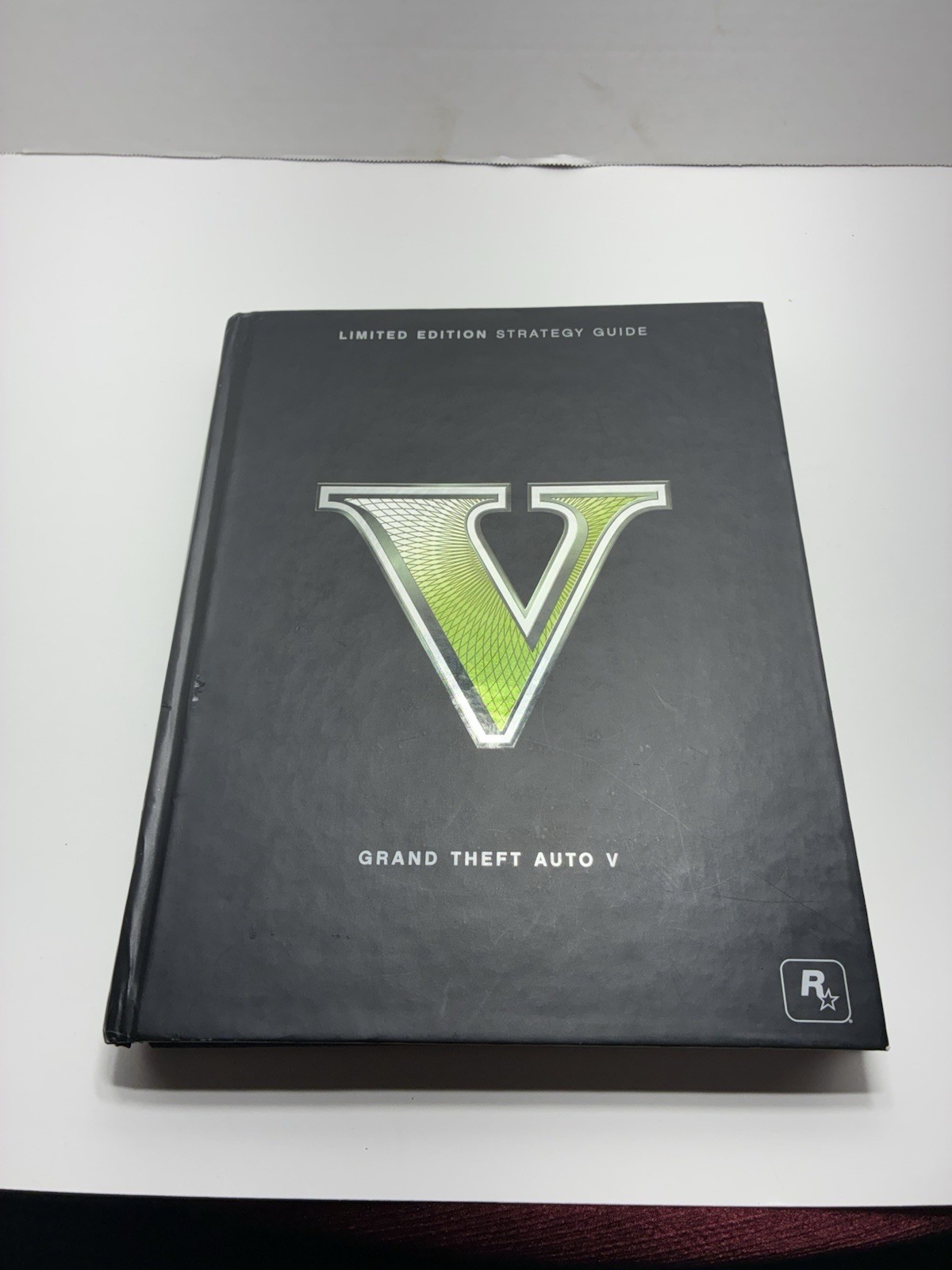 Grand Theft Auto V Limited Edition Strategy Guide by Brady Games: Hardcover