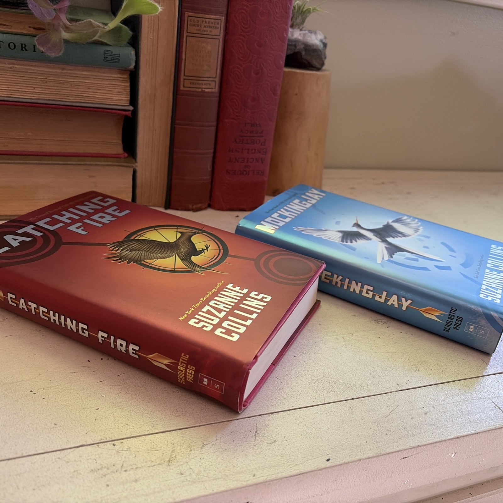 Lot Of 2 Hunger Games Series Books Hardcover Catching Fire / Mockingjay