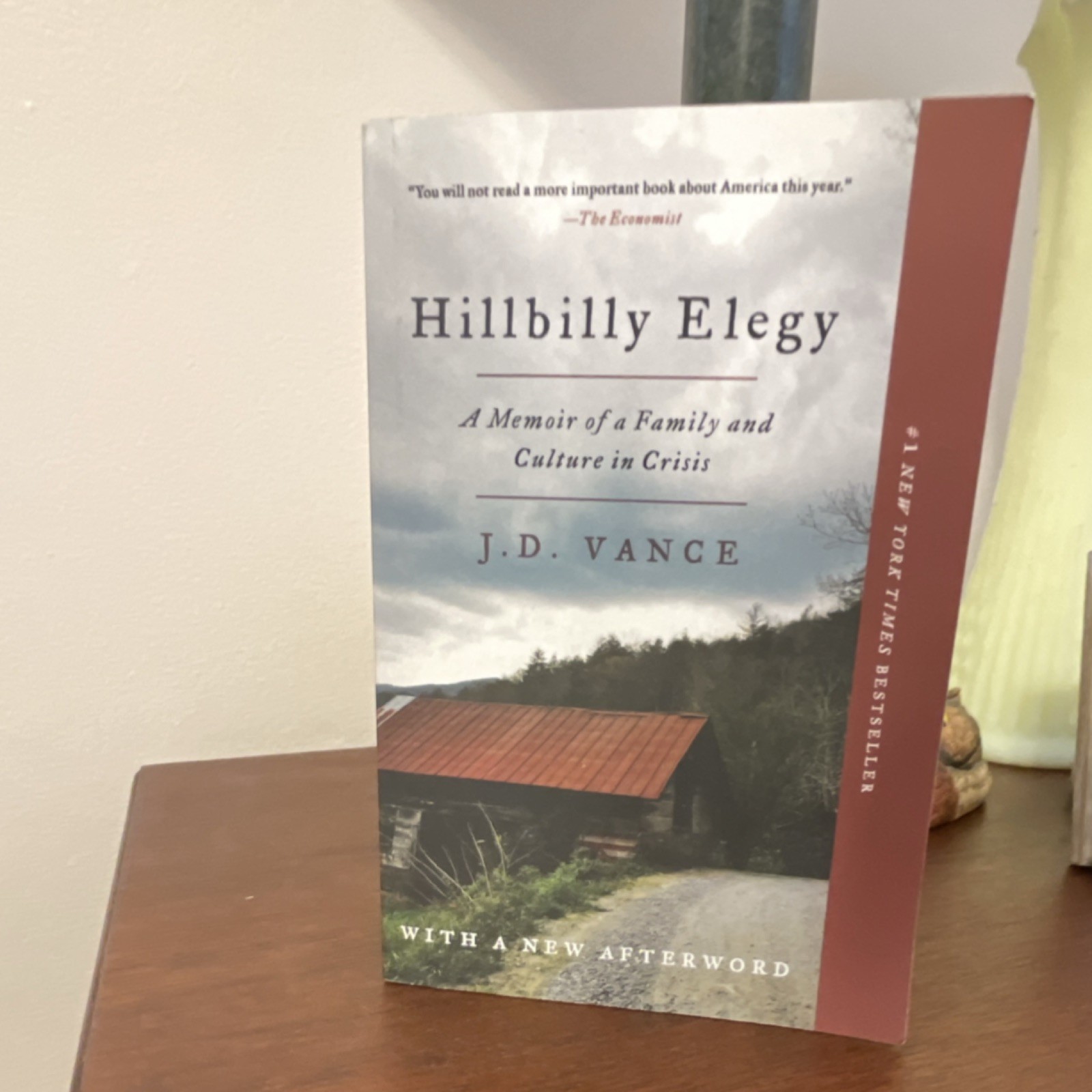 Hillbilly Elegy J.D. Vance Paperback Memoir First Harper Edison 2018