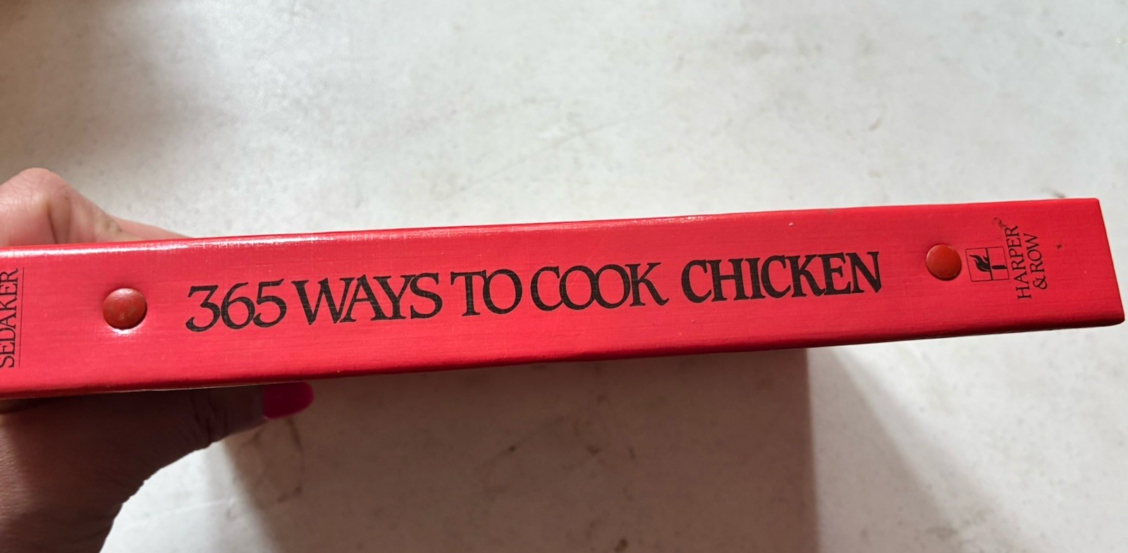 365 Ways to cook Chicken Cheryl Sedaker 234 pages Hardcover lies flat
