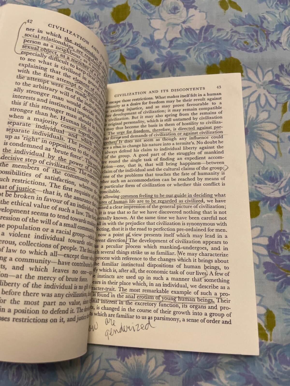 BOOK Civilization and its Discontents SIGMUND FREUD Standard Edition James Strac