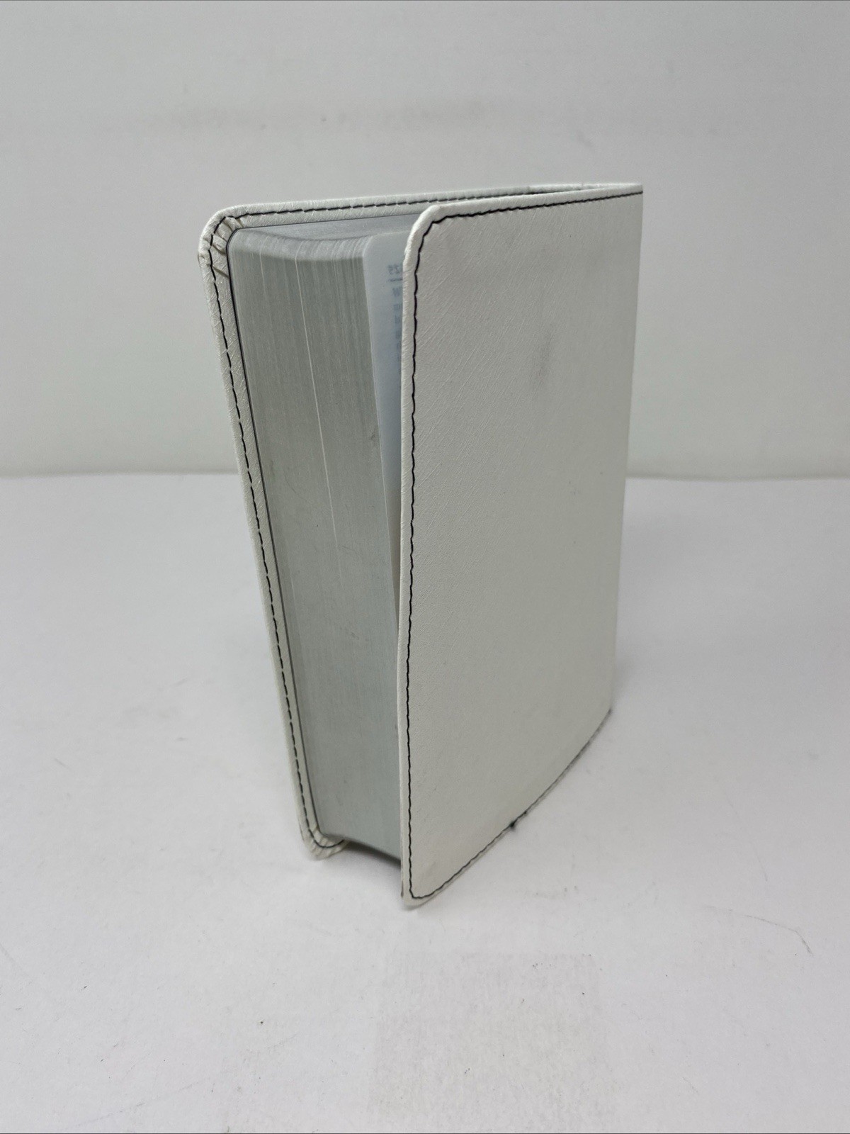 KJV Bible Compact Faux Leather White by Christian Art Gifts VG FREE SHIPPING!