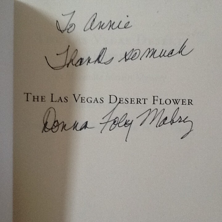 SIGNED! Las Vegas Desert Flower : Alexandra Merritt Mystery – Donna Foley Mabry