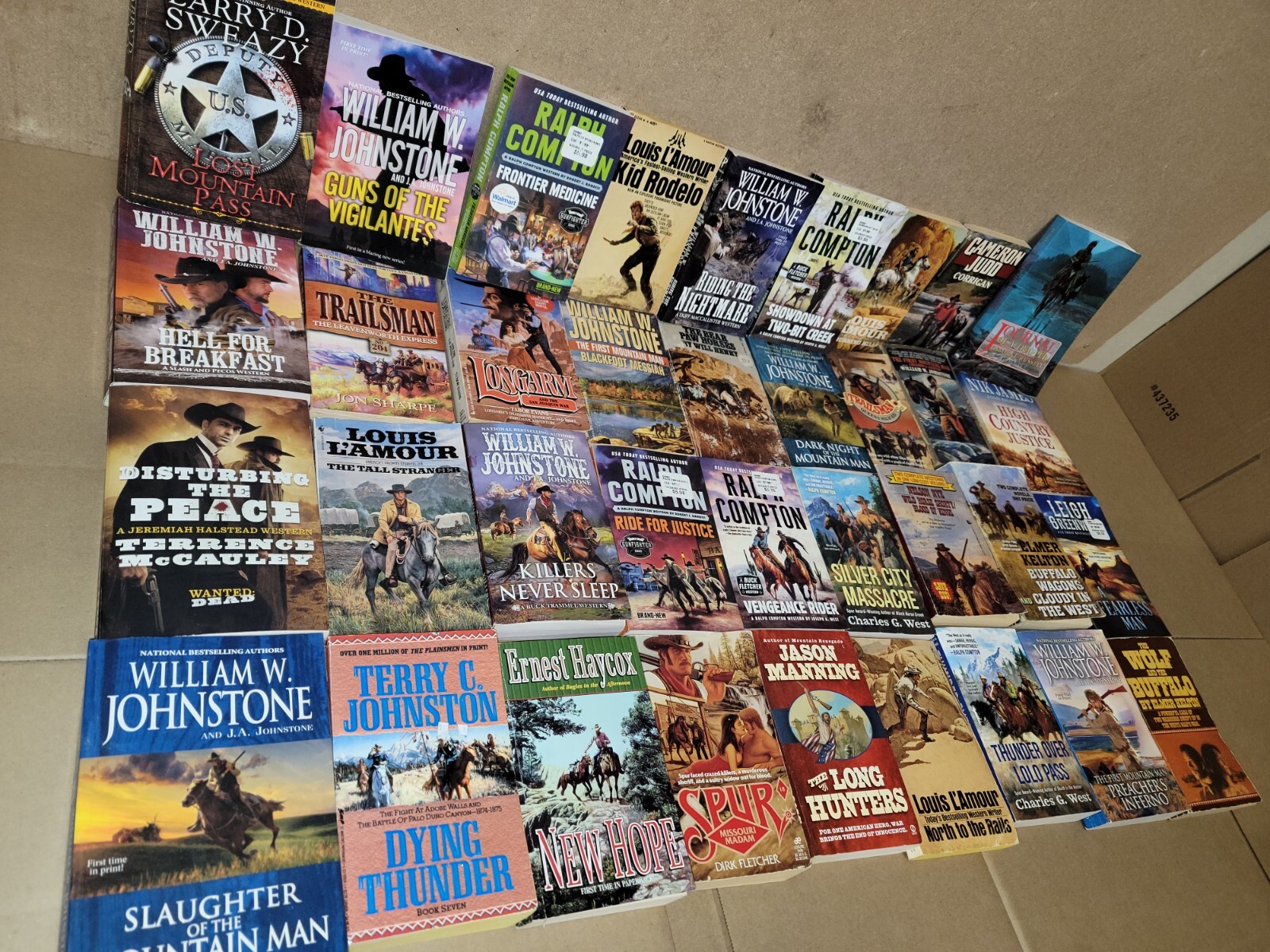 Lot of 20 Zane Grey Louis L’amour Western Paperback Fiction Books MIX UNSORTED