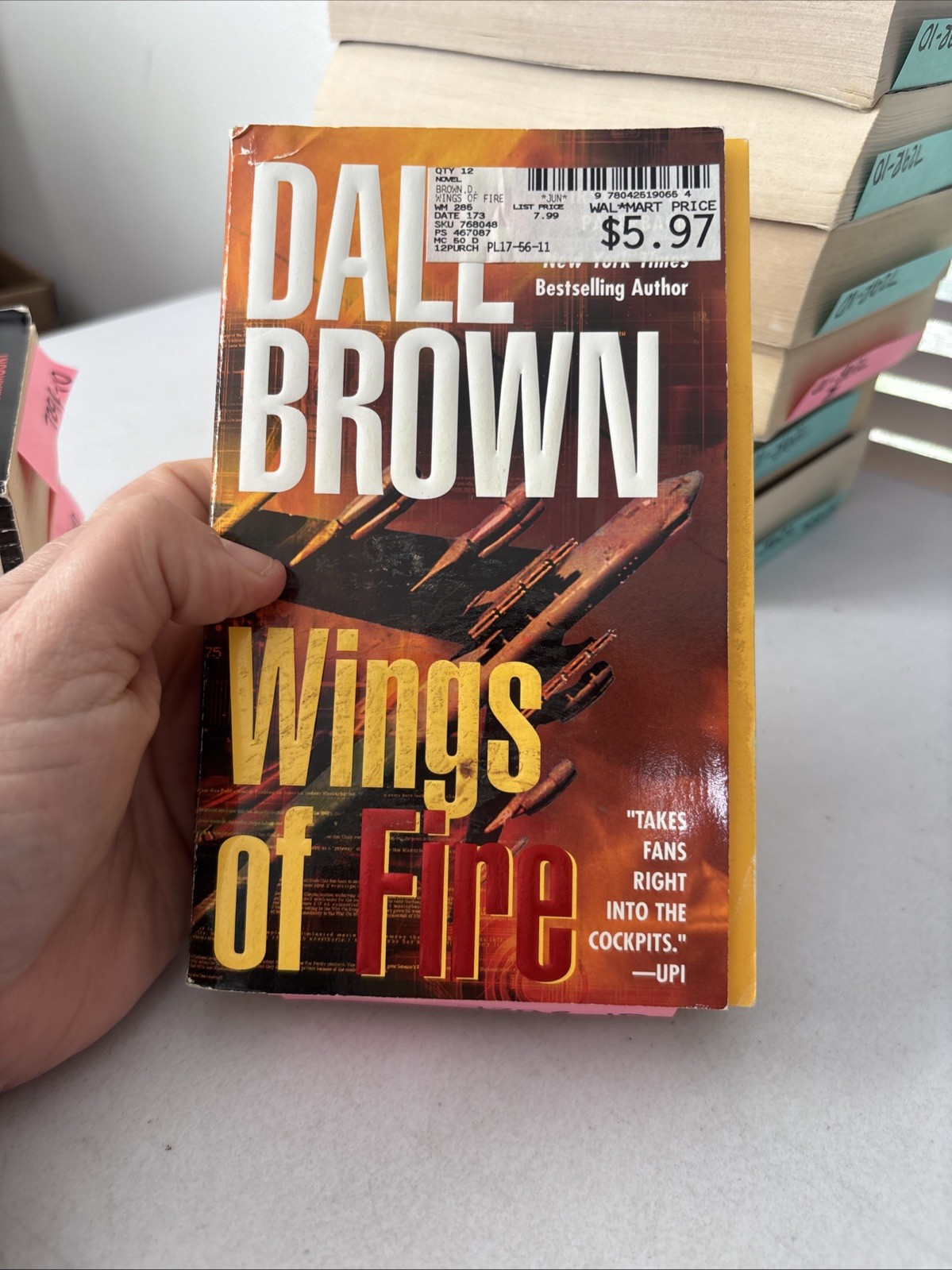Lot of 10 – Mystery and Thrillers – Mixed Authors – FREE SHIPPING