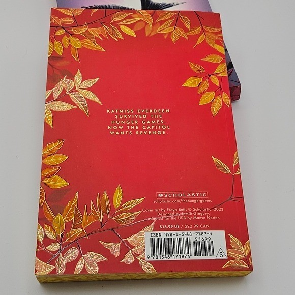 The Hunger Games trilogy paperback deluxe edition