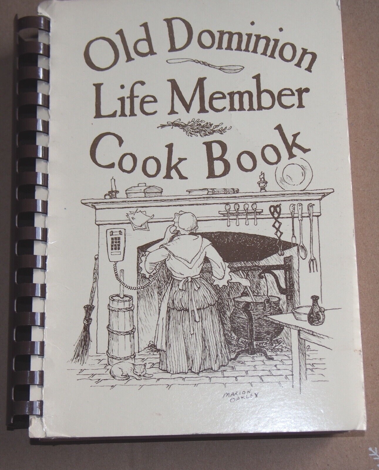 Virginia Telephone Pioneers of America Old Dominion Chapter Cookbook 312 pages