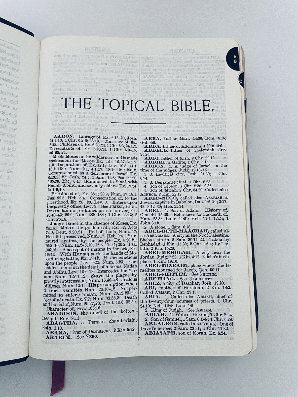 Nave’s Topical Bible Digest Black Leather Bound Thumb Indexed Southwestern