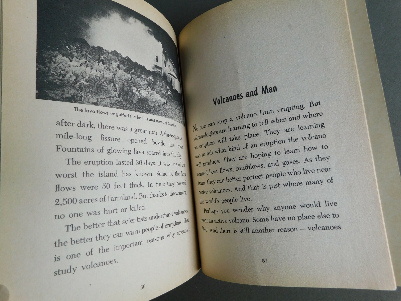 Science Book of Volcanoes – Patricia Lauber – 1969 Scholastic TW1359