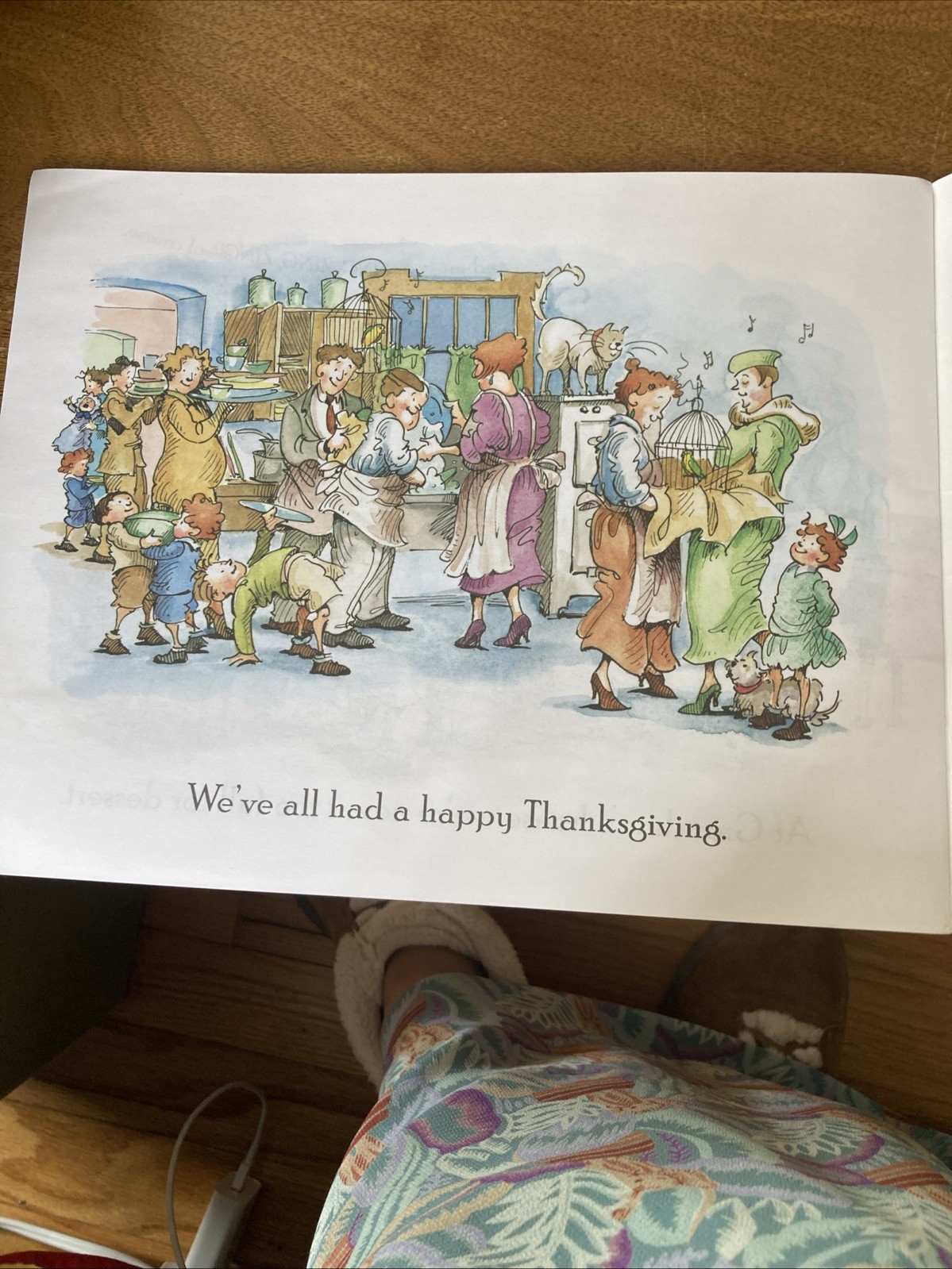 Thanksgiving Is Here! Children’s Book 2003 Scholastic Paperback 2004 Holidays