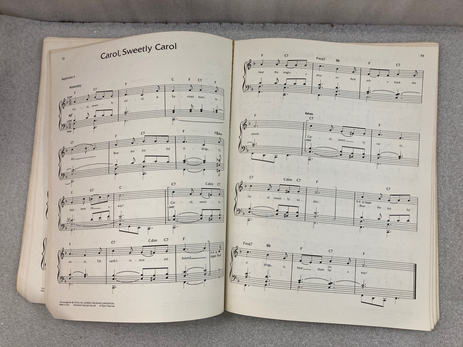 105 Favorite Christmas Songs PB Hal Leonard Organ Adventure Series 145 pages