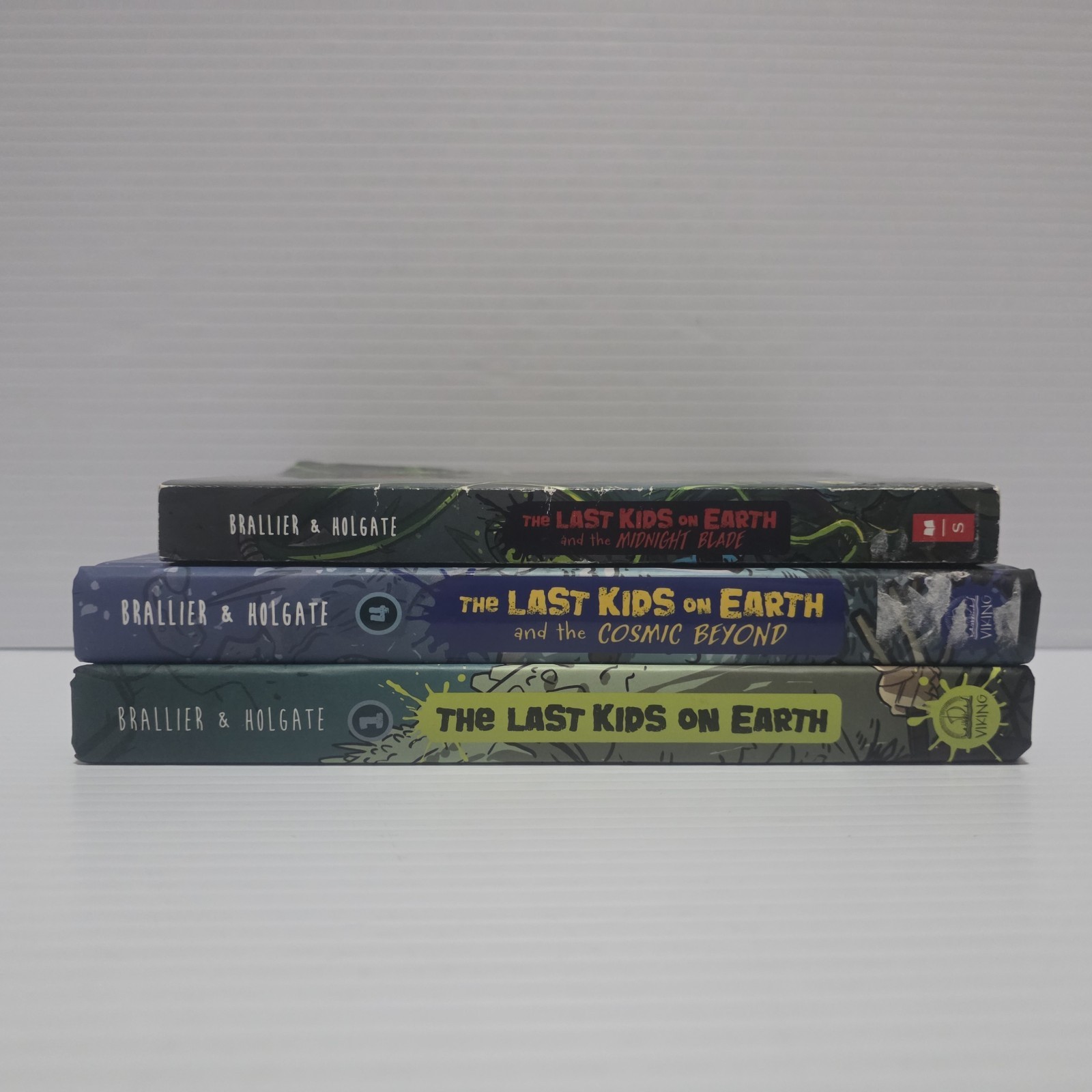 The Last Kids on Earth Book Set Lot of 3 Hardcover Vol 1 Signed Max Brallier