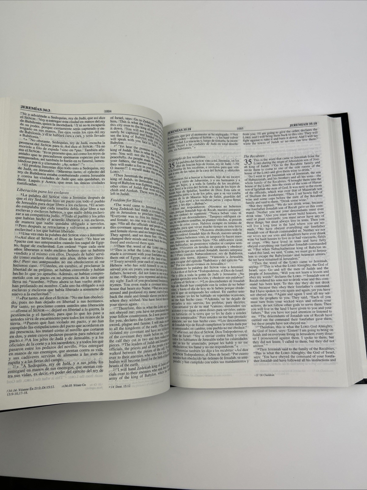 Santa Biblia Holy Bible NVI NIV New International Version Bilingual Spanish