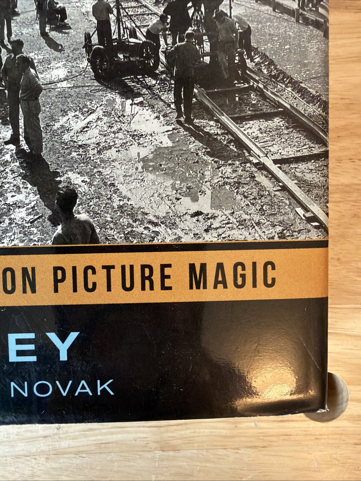 COLUMBIA PICTURES Jim Pauley Hardcover Book Hollywood Motion Picture Magic