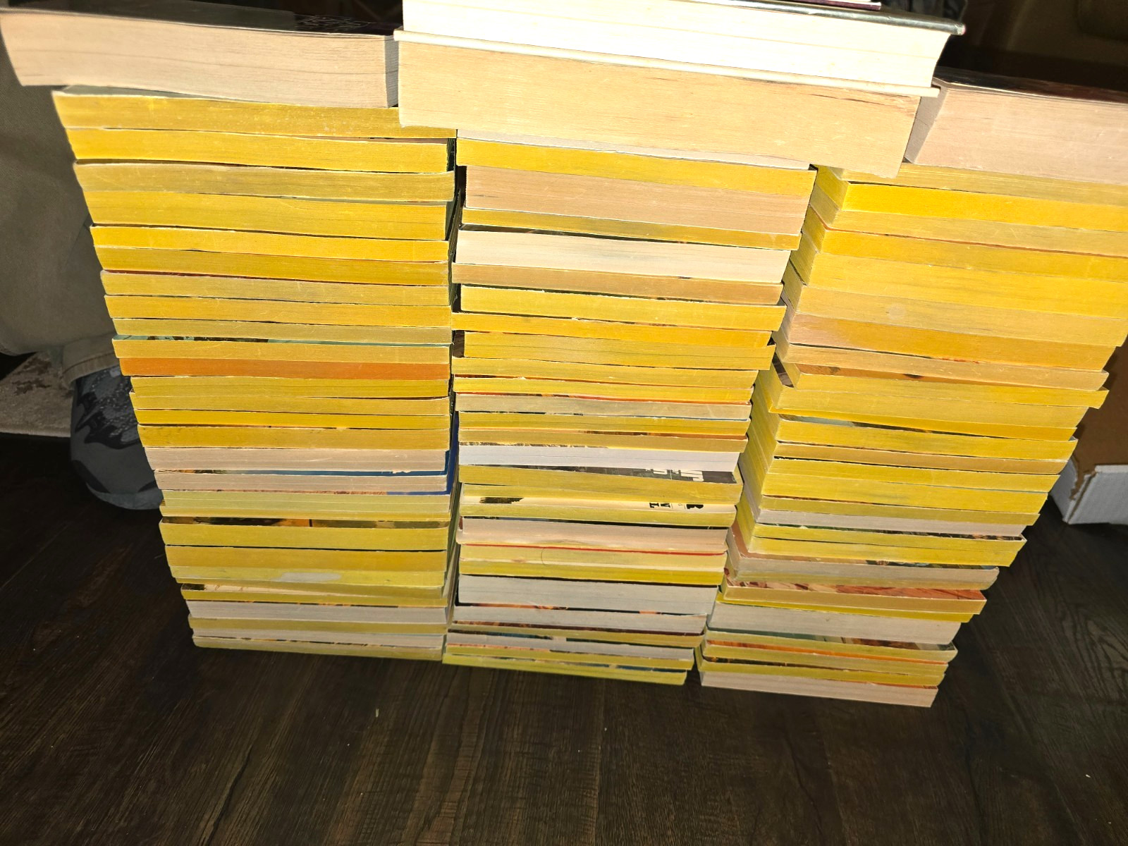 80 + Louis L’Amour Lot Of Vintage PB Paperback Books Book Lot Western