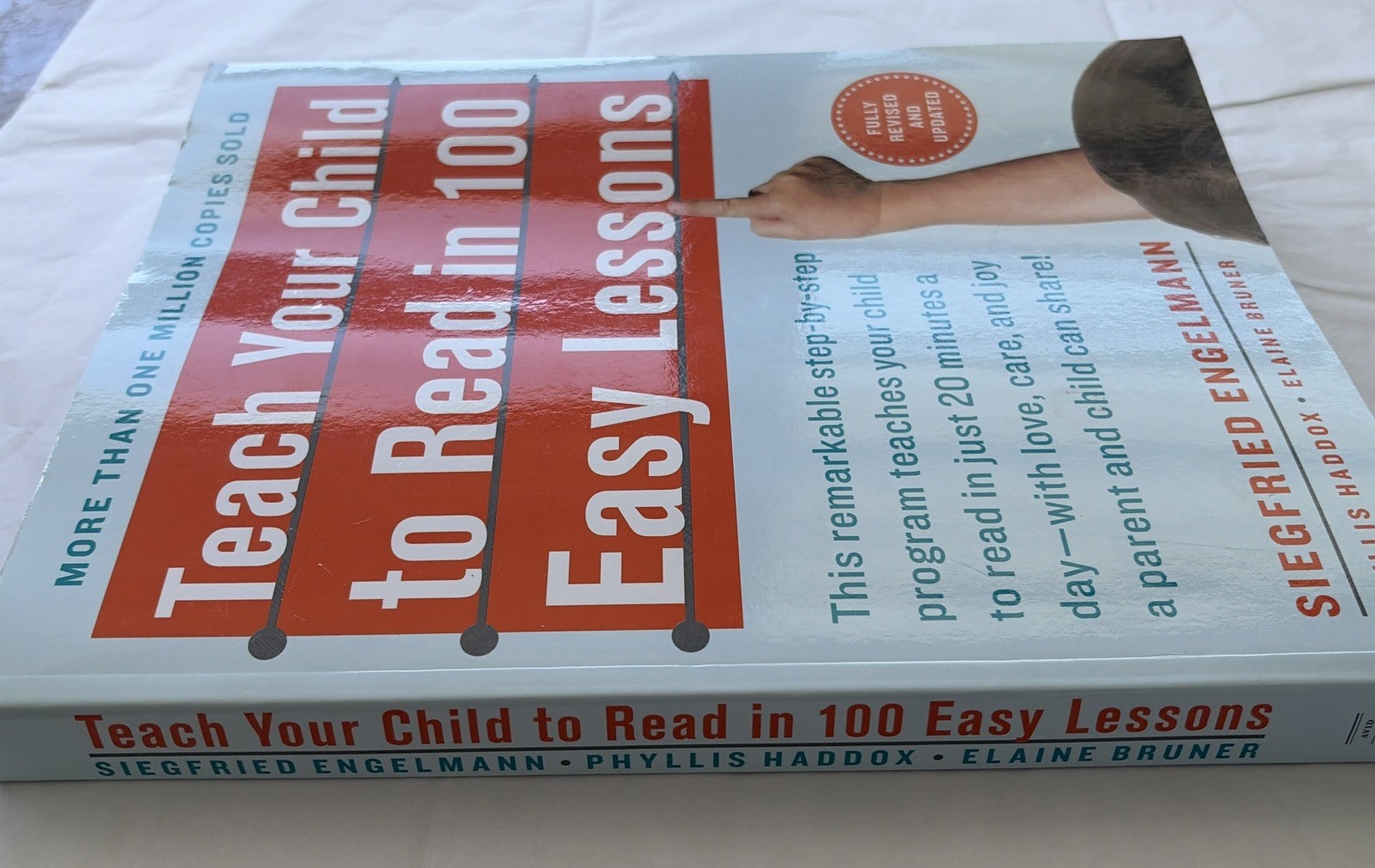 Teach Your Child to Read in 100 Easy Lessons: Revised and Updated Second Edition