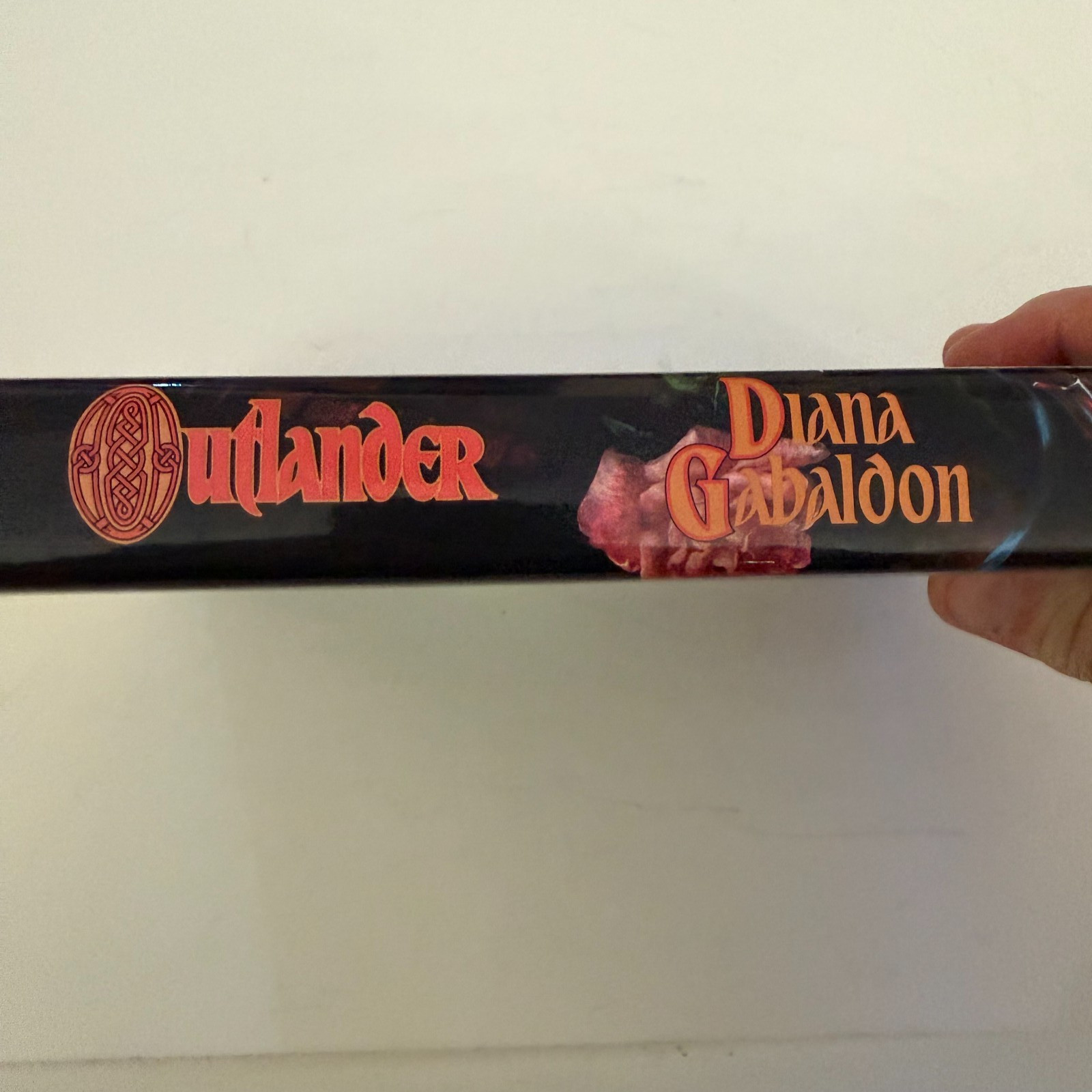 Outlander by Diana Gabaldon HC 1991 Delacorte Press Book Club Edition