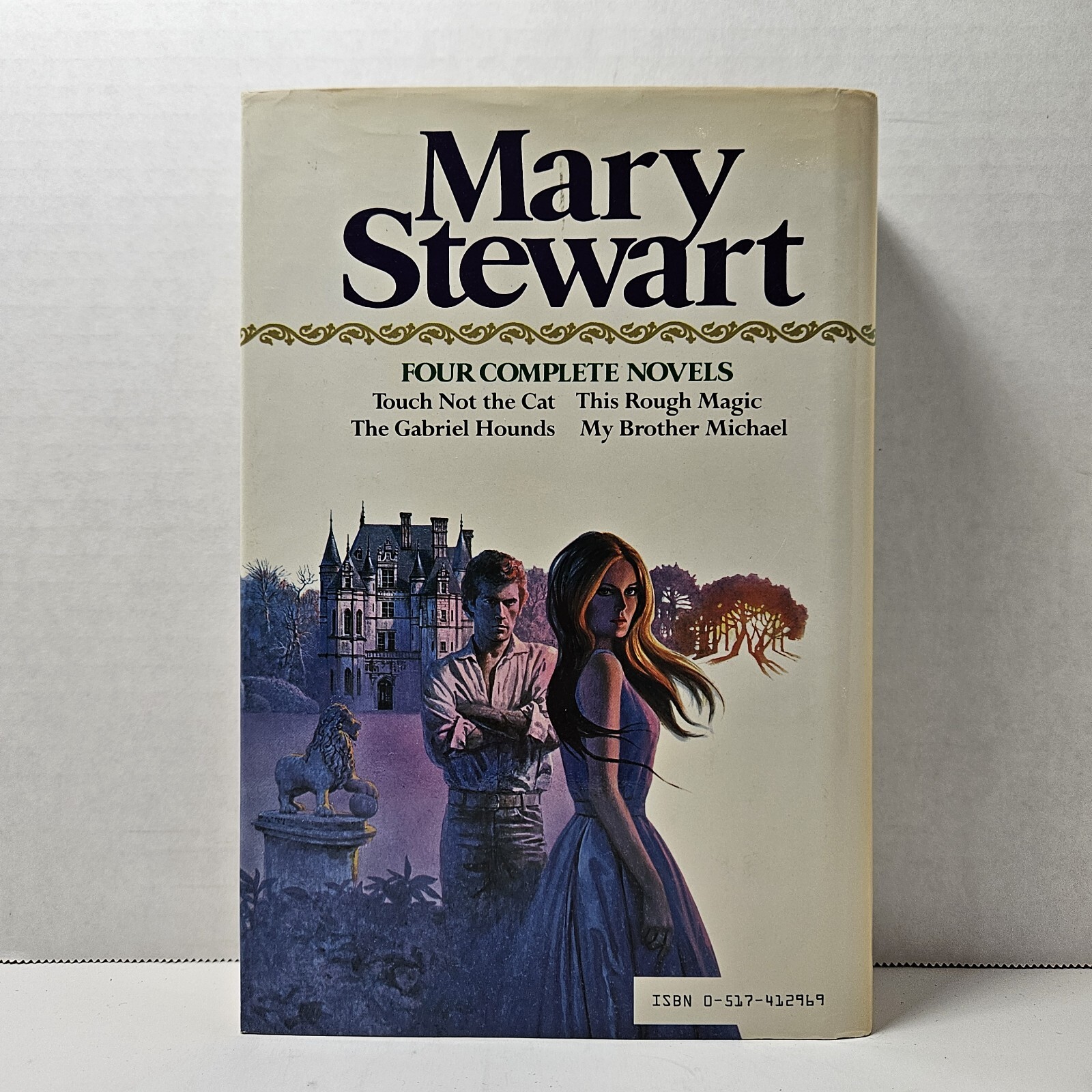 Mary Stewart, Four Complete unabridged Novels in one,1983 Hardcover/Dust Jacket