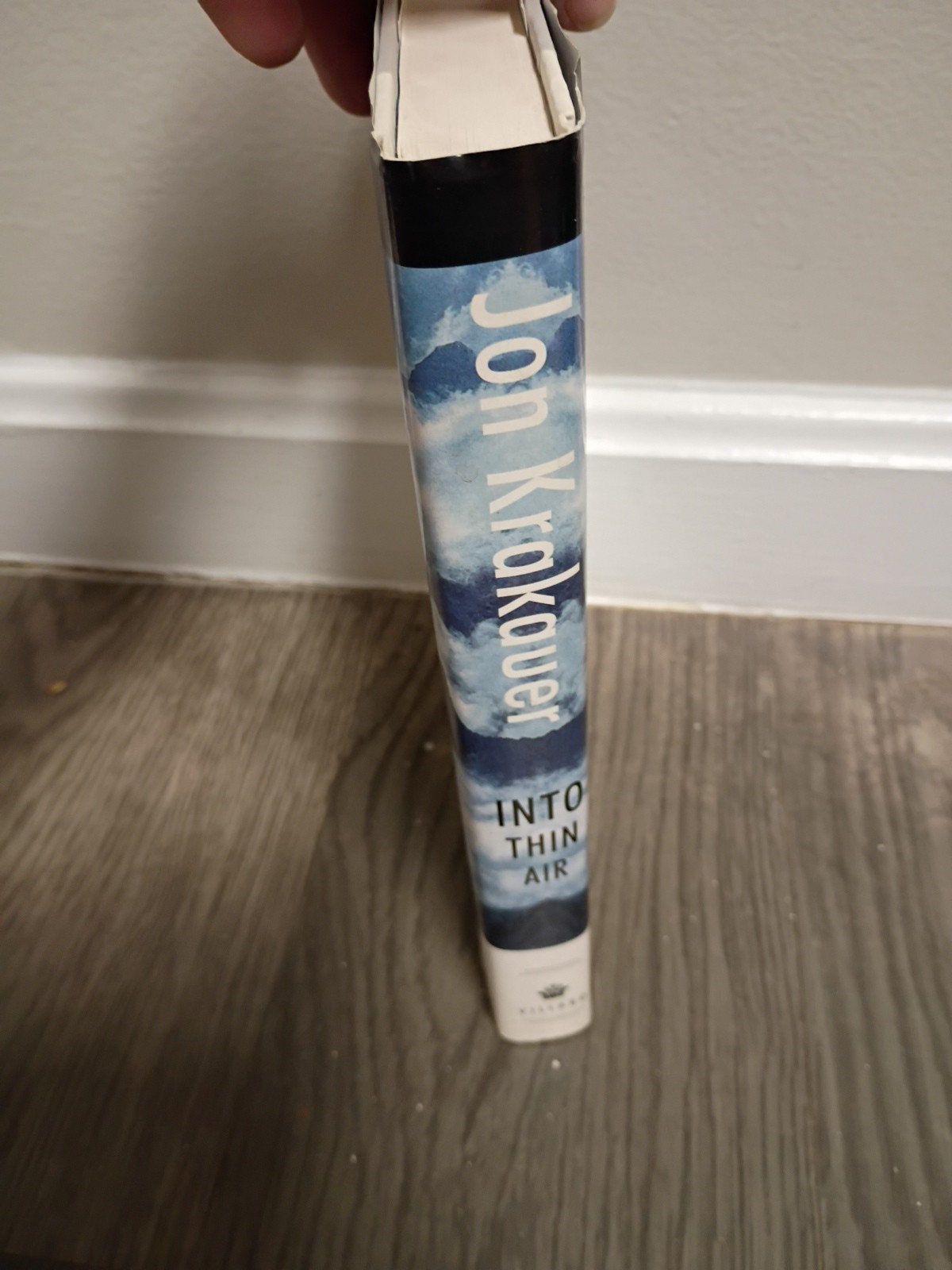 Into Thin Air (1997) – Jon Krakauer – True First Edition, First Printing VF-EX