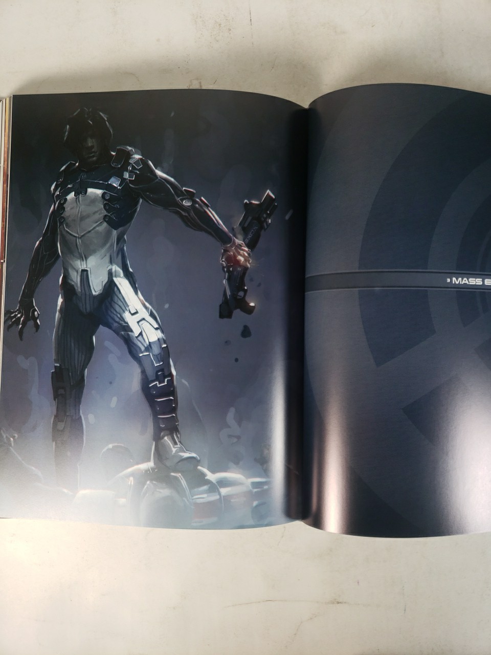 The Art of The Mass Effect Universe – Hardcover By Casey Hudson – First Edition