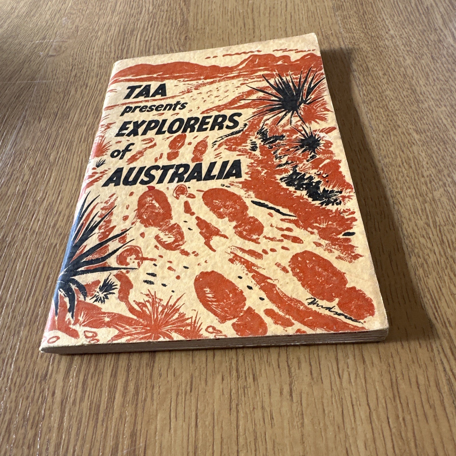 TAA Presents 54 EXPLORERS of AUSTRALIA 58 pages Trans Australia Airlines 1955