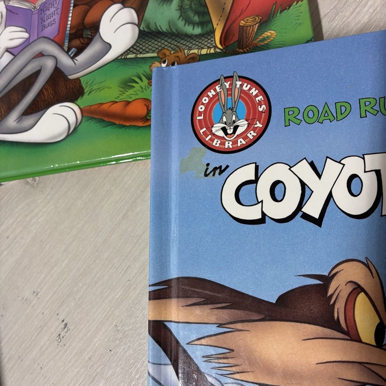 VTG Lot of Five Looney Tunes Library HB Bugs Bunny Guy Gilchrist Studio 1990