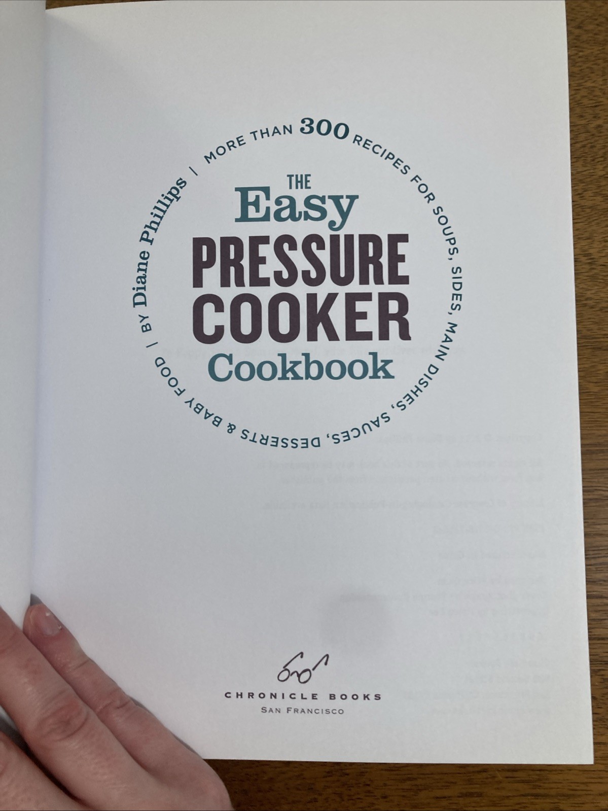 Easy Pressure Cooker Cookbook by Diane Phillips (2011, Trade Paperback)