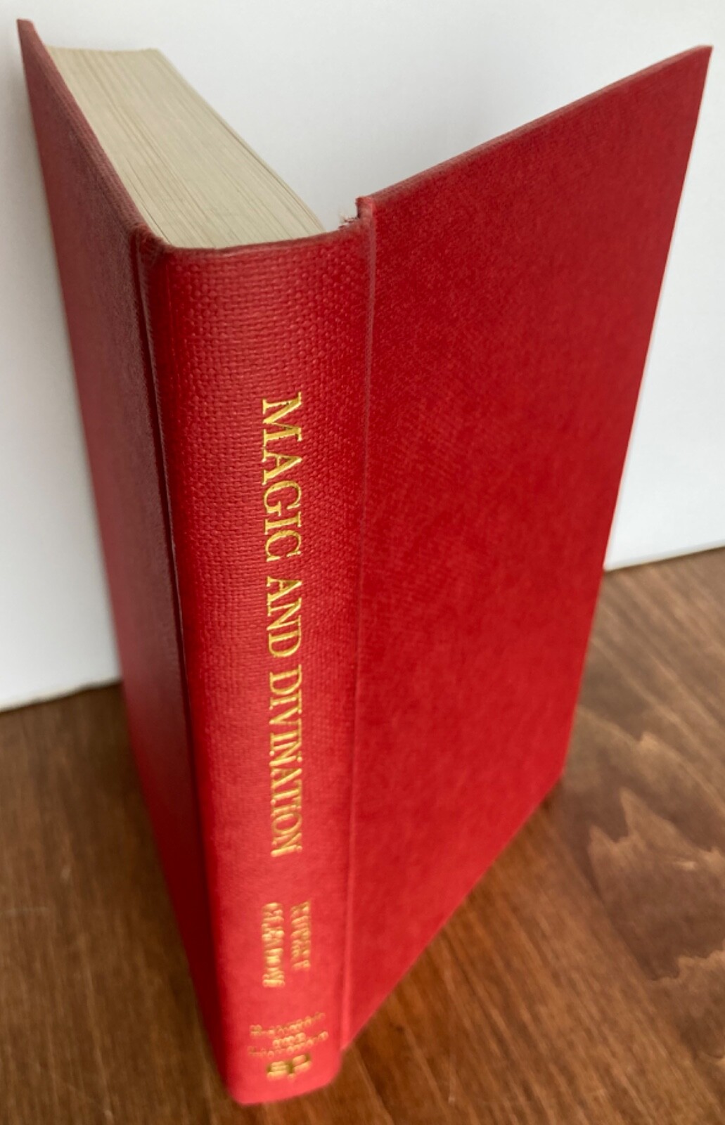 Magic & Divination, Rupert Gleadow 1976 ISBN: 0874718082 Astrology HC/DJ