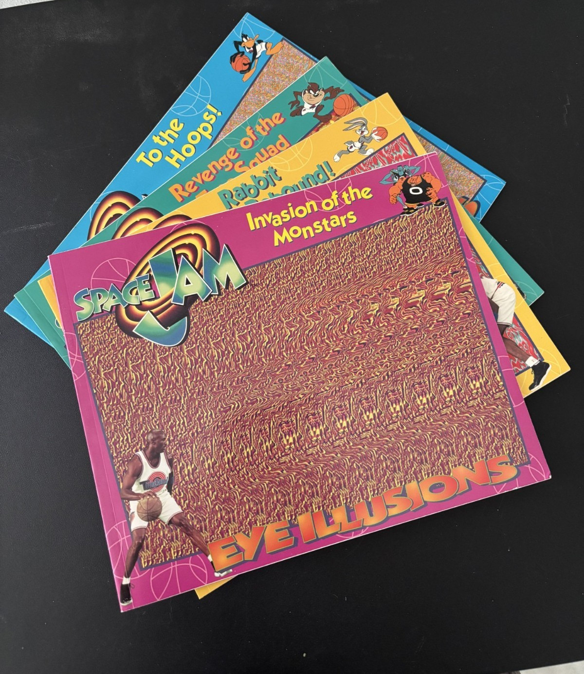 Lot Of 4 Space Jam Books Eye Illusions Michael Jordan Looney Tunes