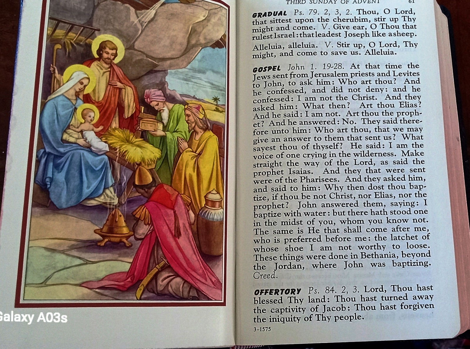 ANTIQUE CATHOLIC LATIN ENGLISH MISSAL; FINE BINDING; TLM BRIGHT GILT; CA.. 1962
