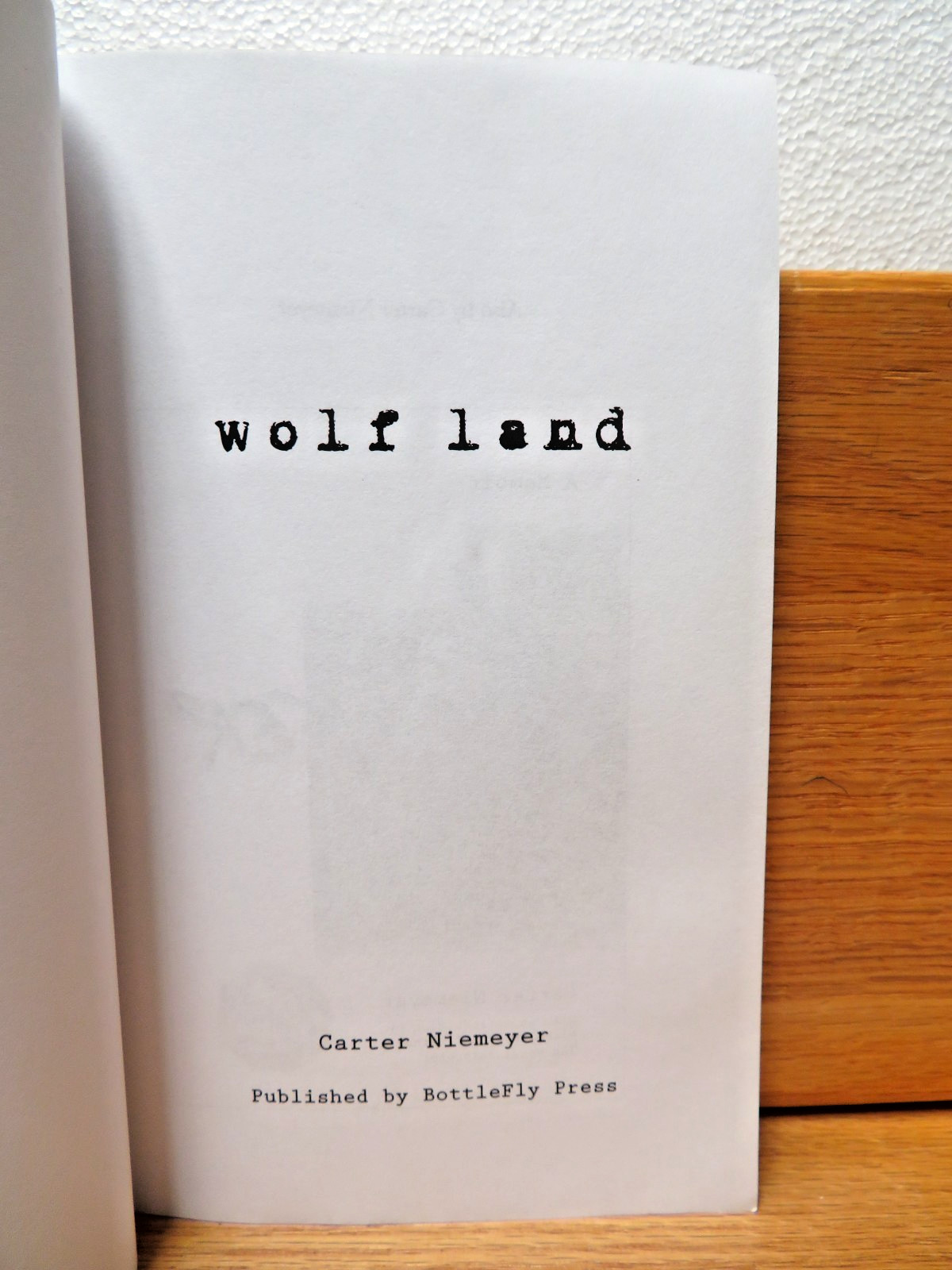 Wolf Land by Carter Niemeyer (2016, Trade Paper)