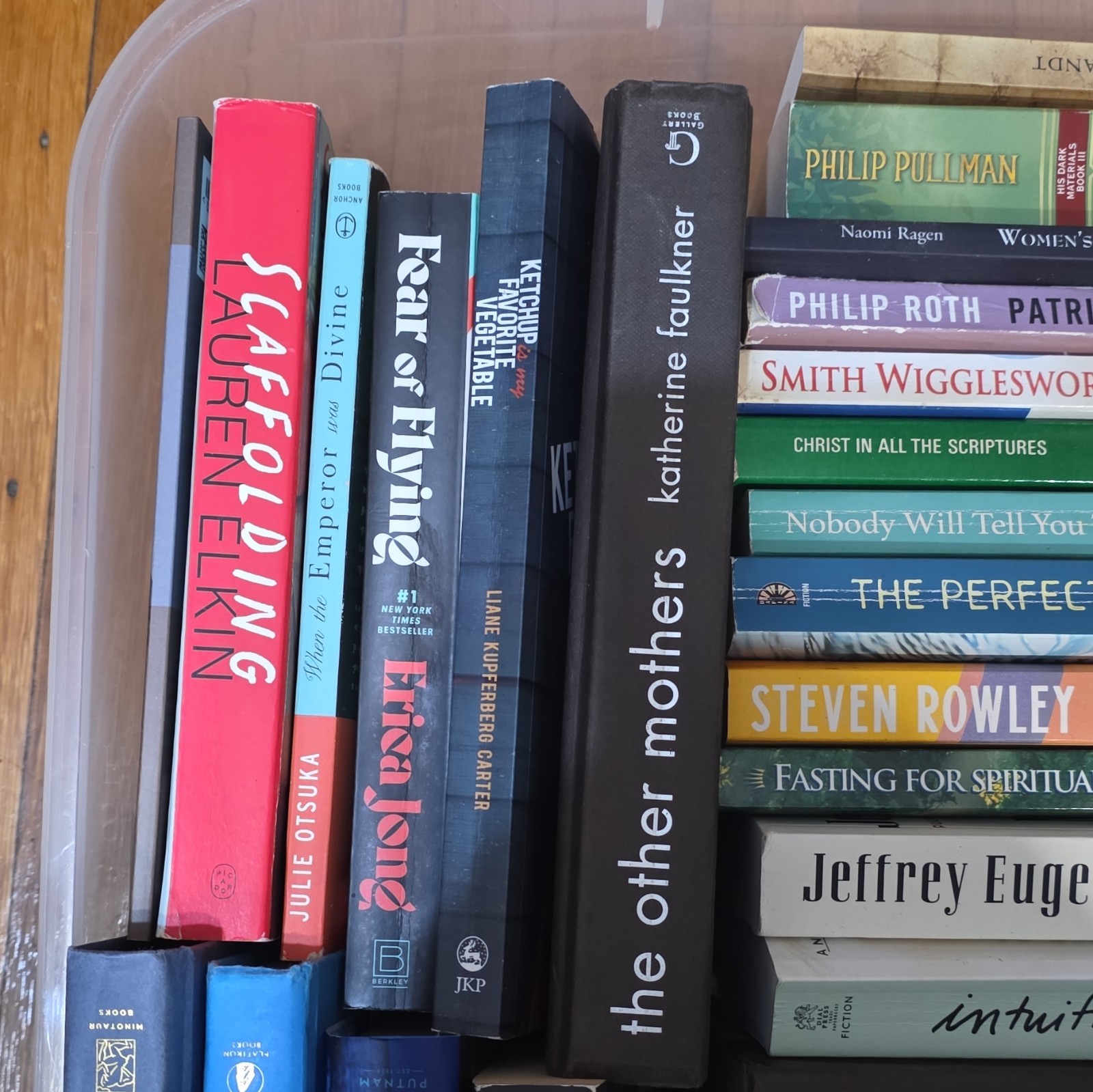 Lot of 33 varied books Thriller Fiction and Nonfiction novels