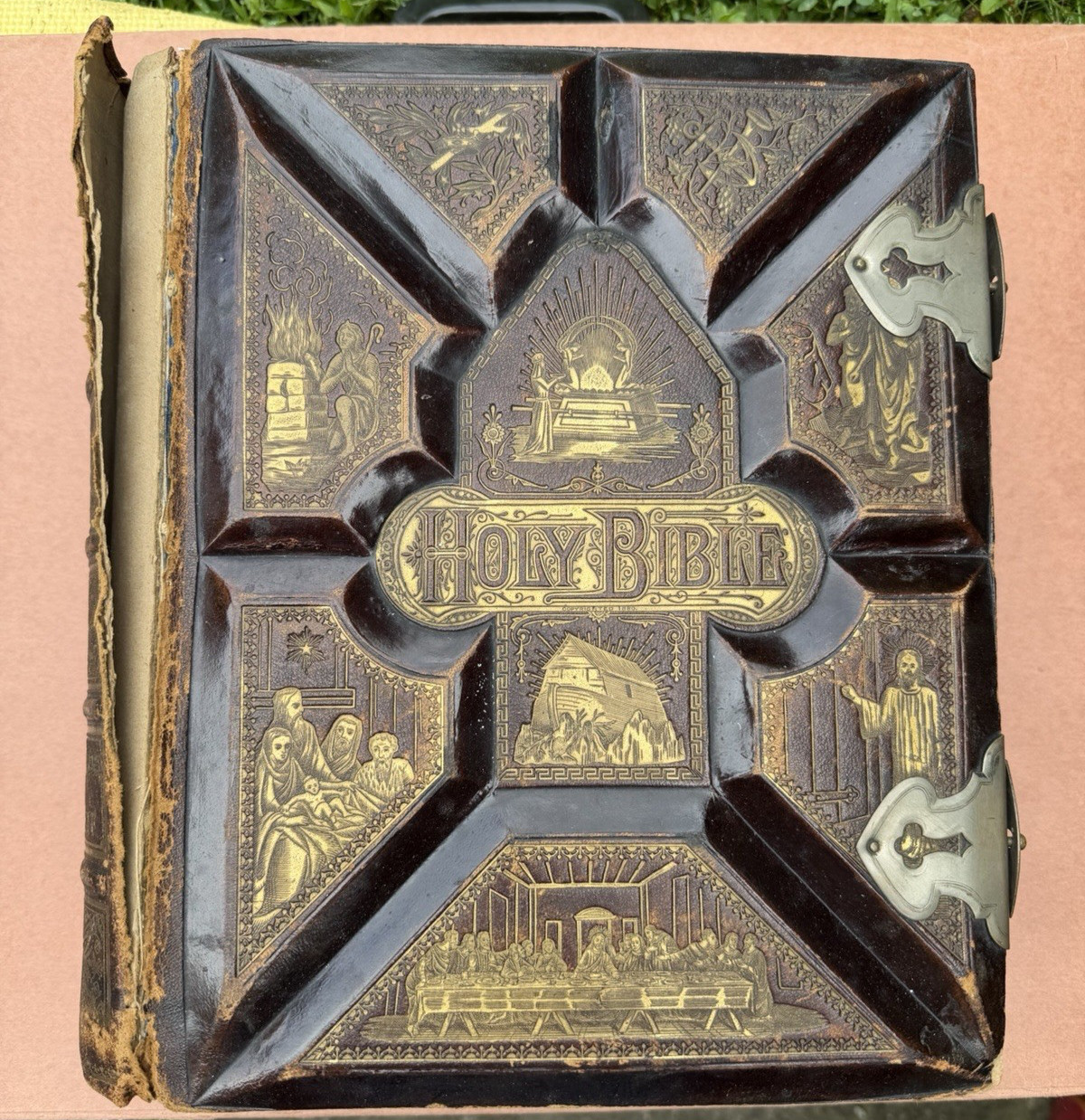 Victorian Holy Bible 1881 FM Dillie Co Cincinnati OH Pictorial Family RARE HEAVY