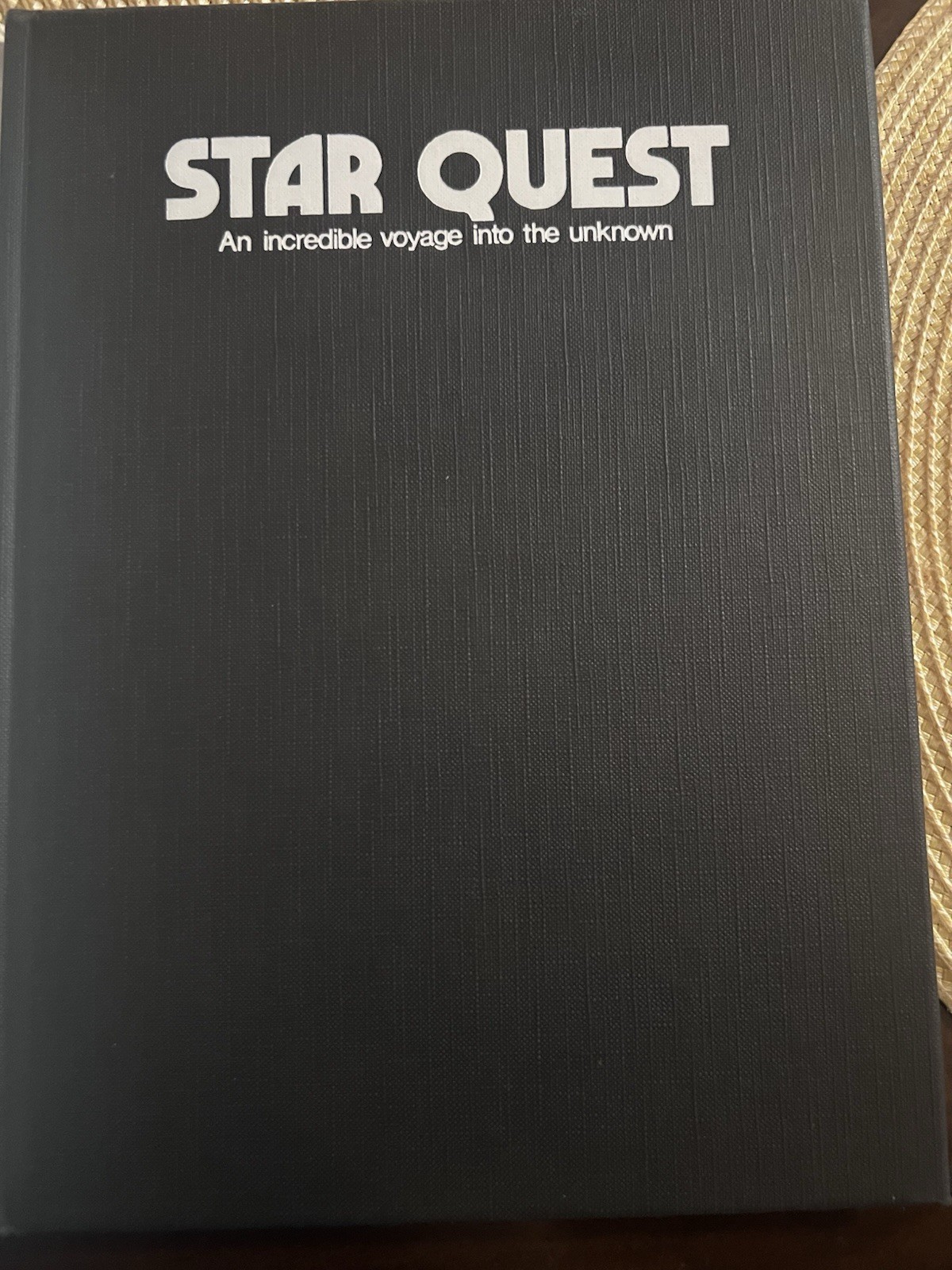 1979 Star Quest by Steven Caldwell Crescent Books Hardcover Galactic Encounters