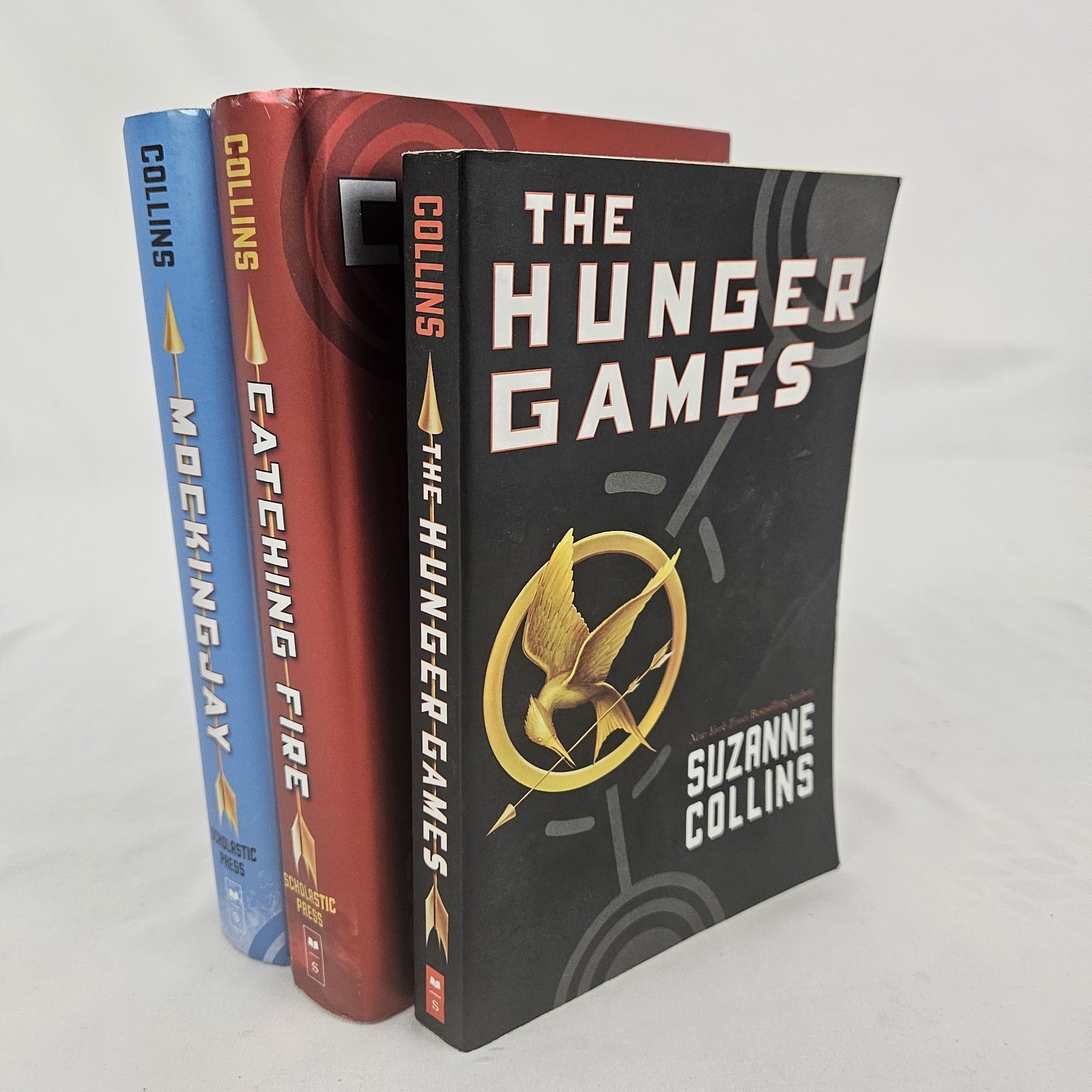 3 Hunger Games Trilogy by Suzanne Collins Book Set – Hardcover/Paperback