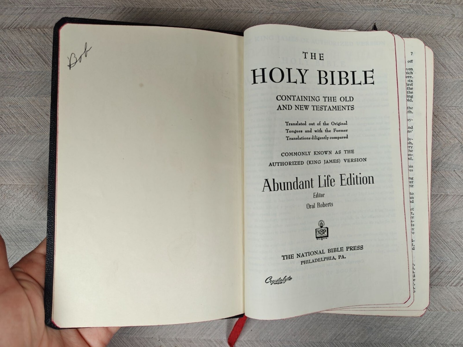 Holy Bible Abundant Life KJV Oral Roberts Black Leather National Bible Press