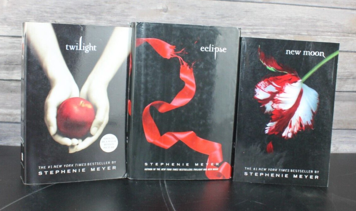 THE TWILIGHT SERIES 3 Books Stephenie Meyer- HC & PB -VG-Eclipse, New Moon