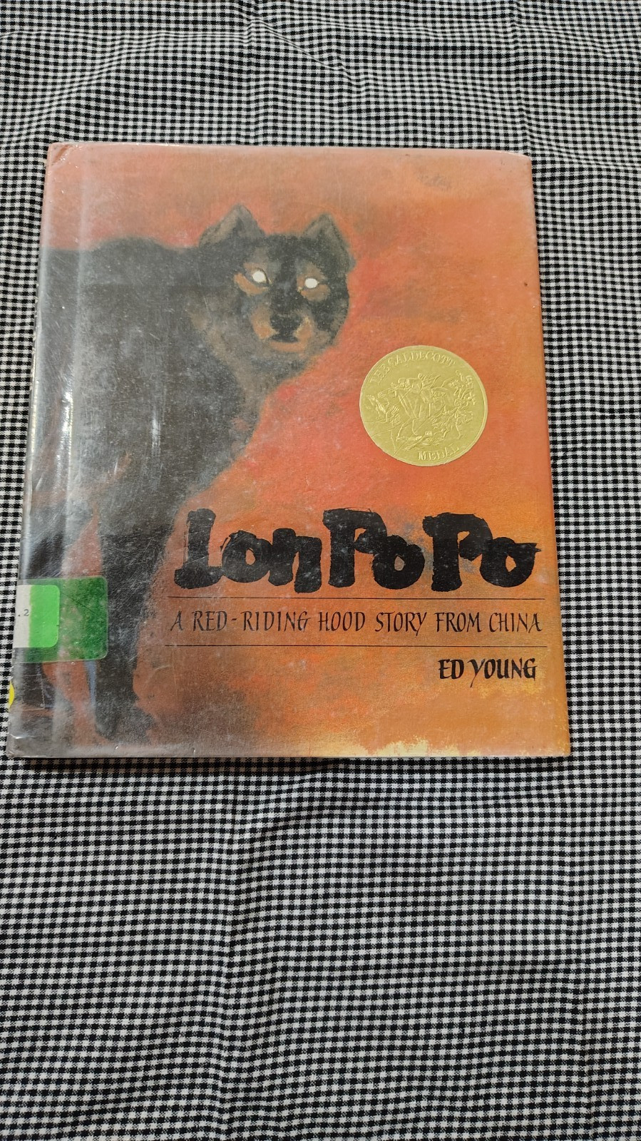 Lon Po Po : A Red-Riding Hood Story from China by Ed Young (1989, Hardcover)