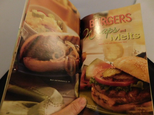 Pillsbury “Grilling” Cookbook July 2003 #269 – 94 pages – Great Recipes!