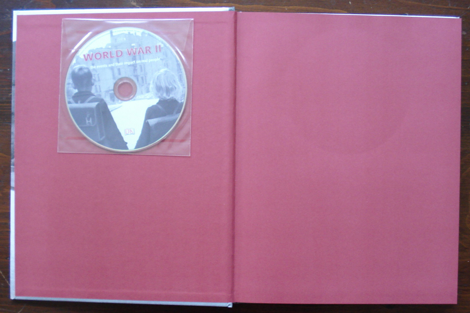 WORLD WAR II BY REG GRANT (2008 HARDCOVER EDITION) INCLUDES DVD