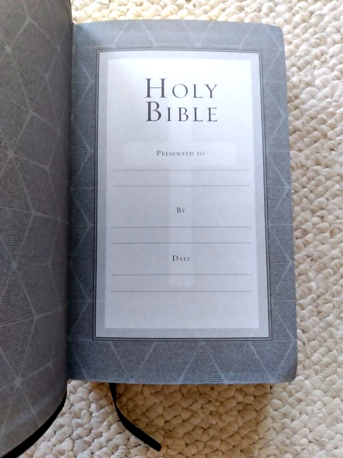 2017 Holy Bible KJV Giant Print Gold Edge RED LETTER Bible by Christian Art Gift