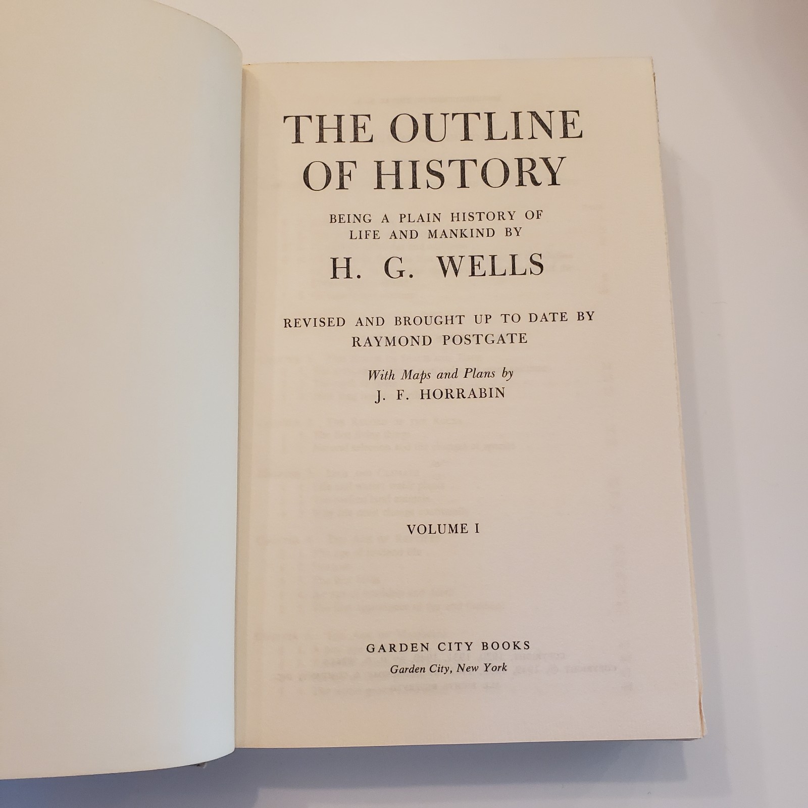 The Outline of History H G Wells Hardcover 1961 Dust Jacker Vol 1 2 Book Set Lot