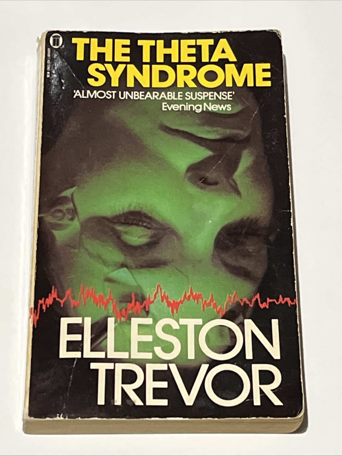 Elleston Trevor THE THETA SYNDROME 1977 Vtg Medical Thriller 70s Vtg Horror Book