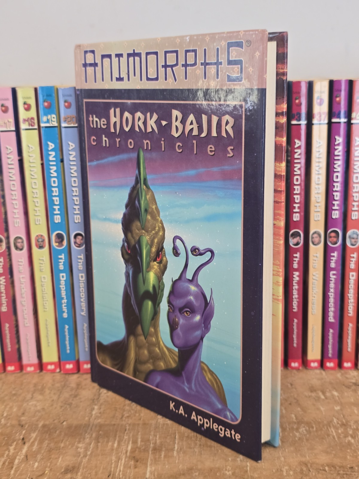 Animorphs Paperback Book Lot 28 K.A. Applegate Chronicle Megamorphs MINT COND