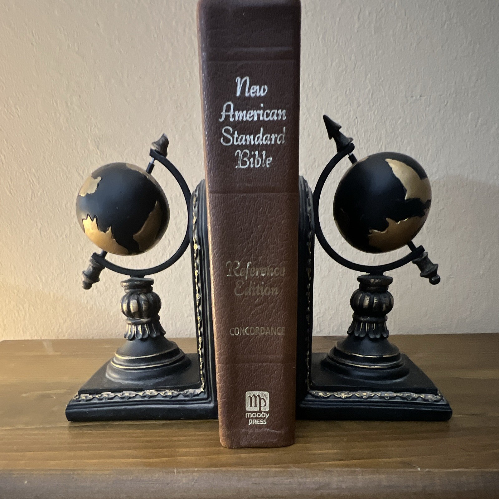 New American Standard Bible Moody Press NASB Reference Edition Concordance HC Vt