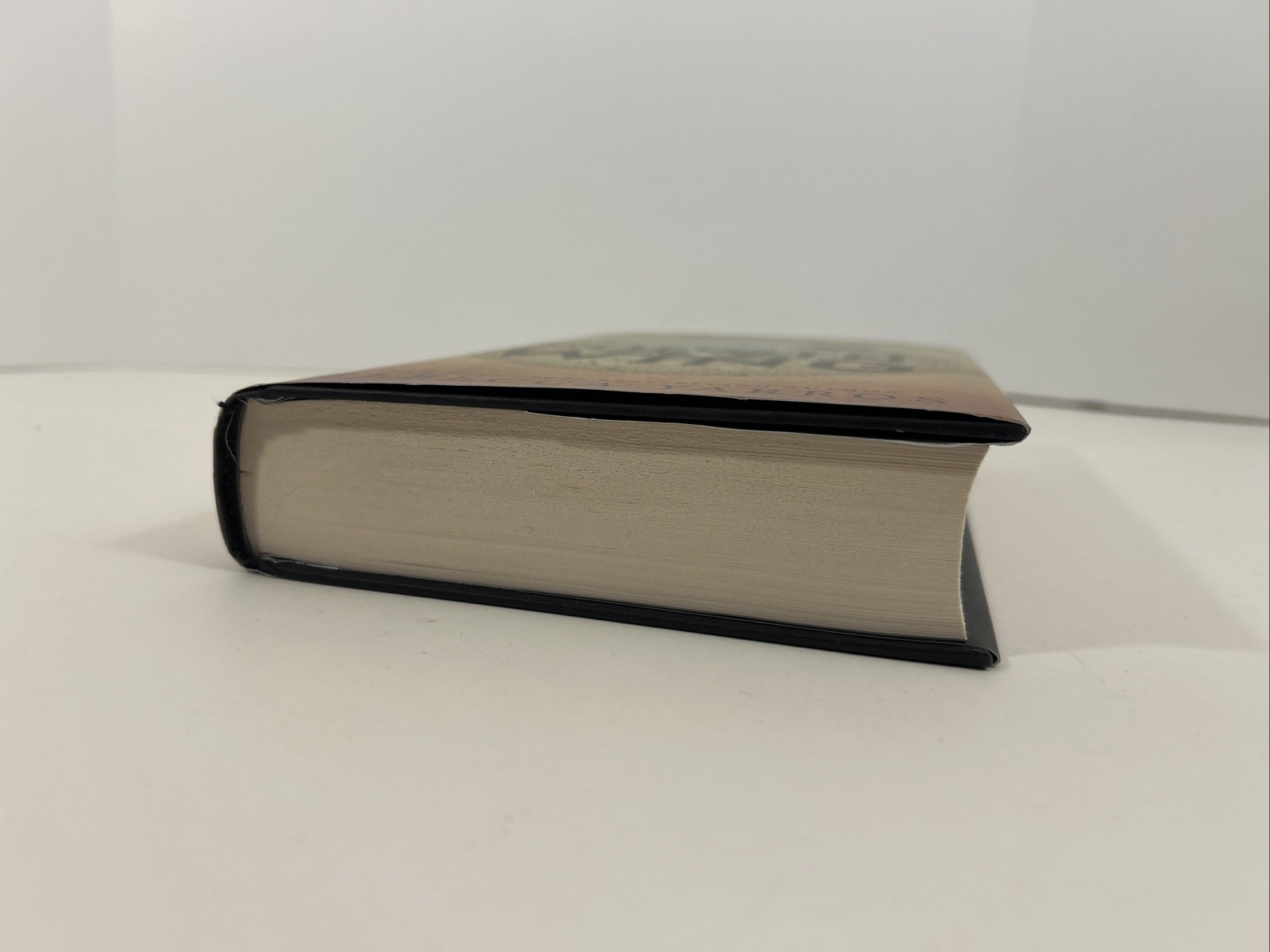 Fourth Wing – Hardcover By Yarros, Rebecca – VG