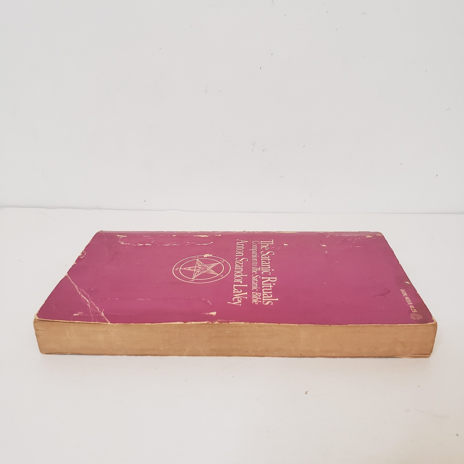 The Satanic Rituals Paperback Book Anton Szandor LaVey 1972 1st Avon Printing